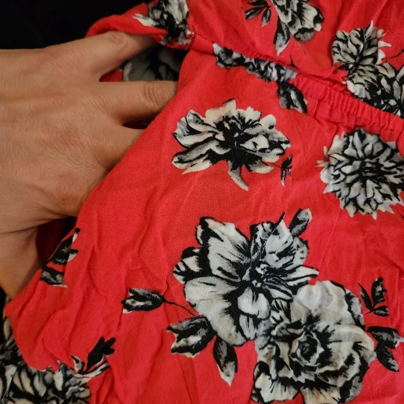 2 Cute Rompers - Picture 4 of 12